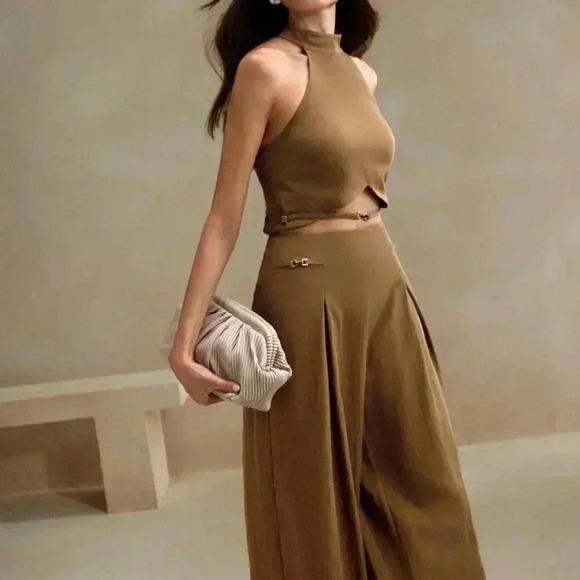 Khaki Sexy Women's Minimalist Style Chain Decor Sleeveless Top And Wide-Leg Pant - Picture 3 of 7